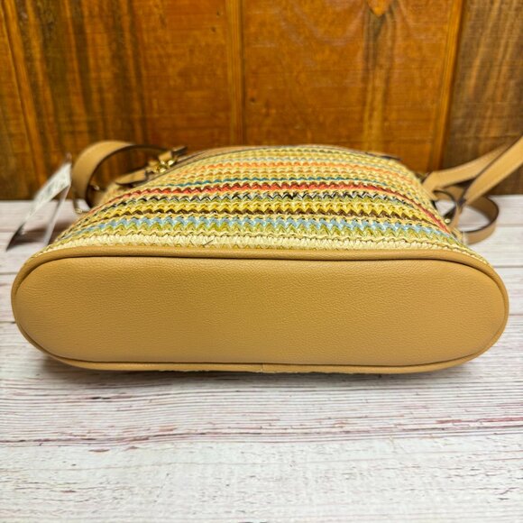 Small sized bag; 9"W x 9-3/4"H x 2"D 24"L adjustable strap Zippered closure Gold - Picture 4 of 5